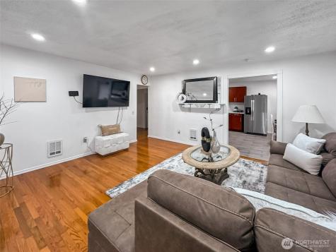 7660 S 126th Street Seattle WA 98178