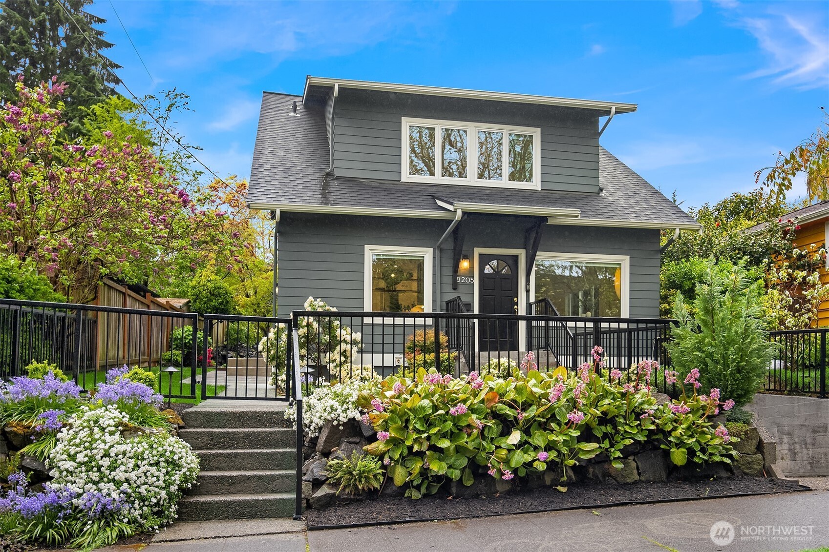 8205 18th Avenue NE Seattle WA 98115