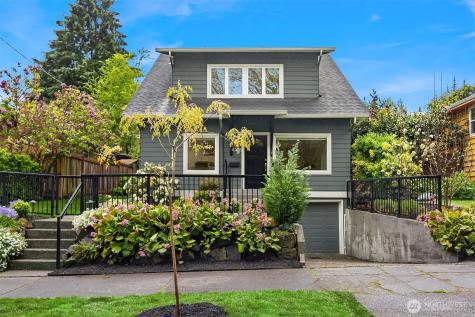 8205 18th Avenue NE Seattle WA 98115