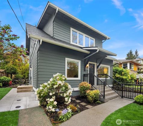 8205 18th Avenue NE Seattle WA 98115