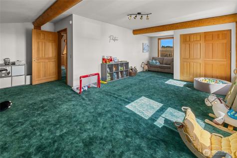 26200 N Wenas Road Ellensburg WA 98942