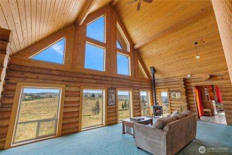 26200 N Wenas Road Ellensburg WA 98942