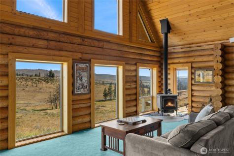 26200 N Wenas Road Ellensburg WA 98942