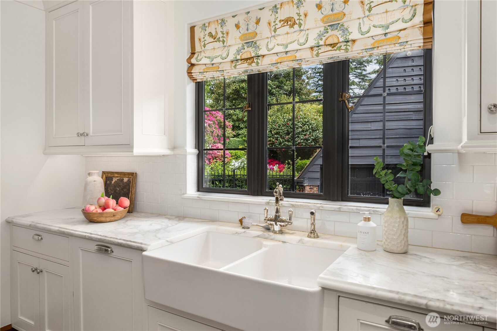1105 Shenandoah Drive E Seattle WA 98112
