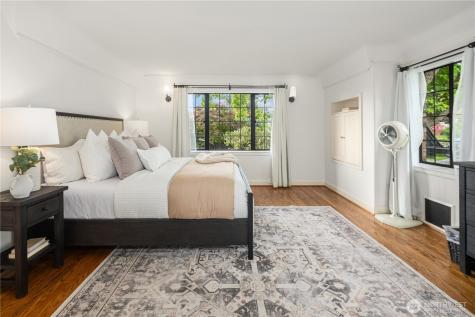 1105 Shenandoah Drive E Seattle WA 98112