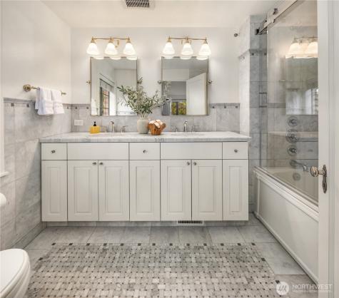 1105 Shenandoah Drive E Seattle WA 98112