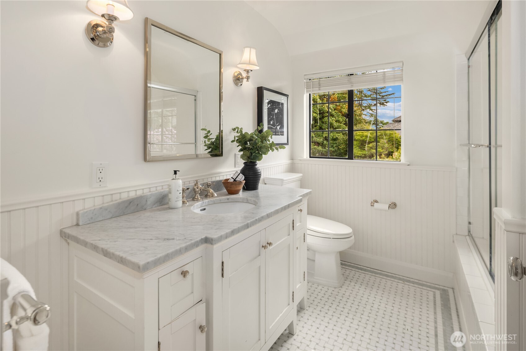 1105 Shenandoah Drive E Seattle WA 98112