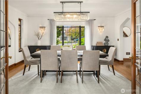 1105 Shenandoah Drive E Seattle WA 98112