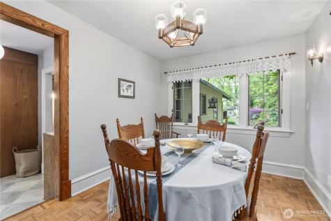 4903 S 31st Avenue Seattle WA 98108