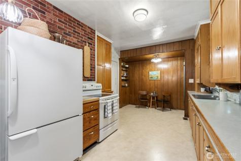 4903 S 31st Avenue Seattle WA 98108