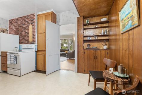 4903 S 31st Avenue Seattle WA 98108