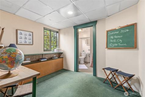 4903 S 31st Avenue Seattle WA 98108