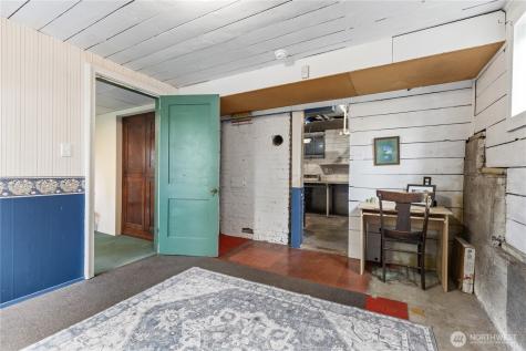 4903 S 31st Avenue Seattle WA 98108