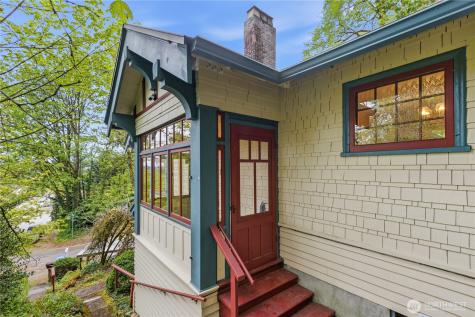 4903 S 31st Avenue Seattle WA 98108