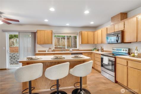 17317 94th Avenue Ct E Puyallup WA 98375