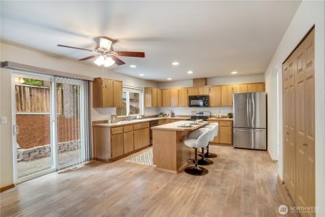 17317 94th Avenue Ct E Puyallup WA 98375