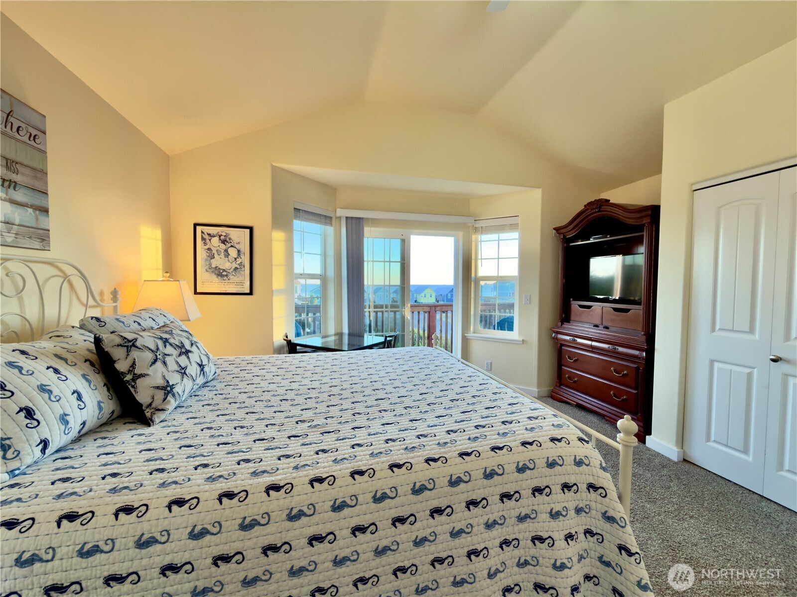 1046 Wawona Avenue SE Ocean Shores WA 98569