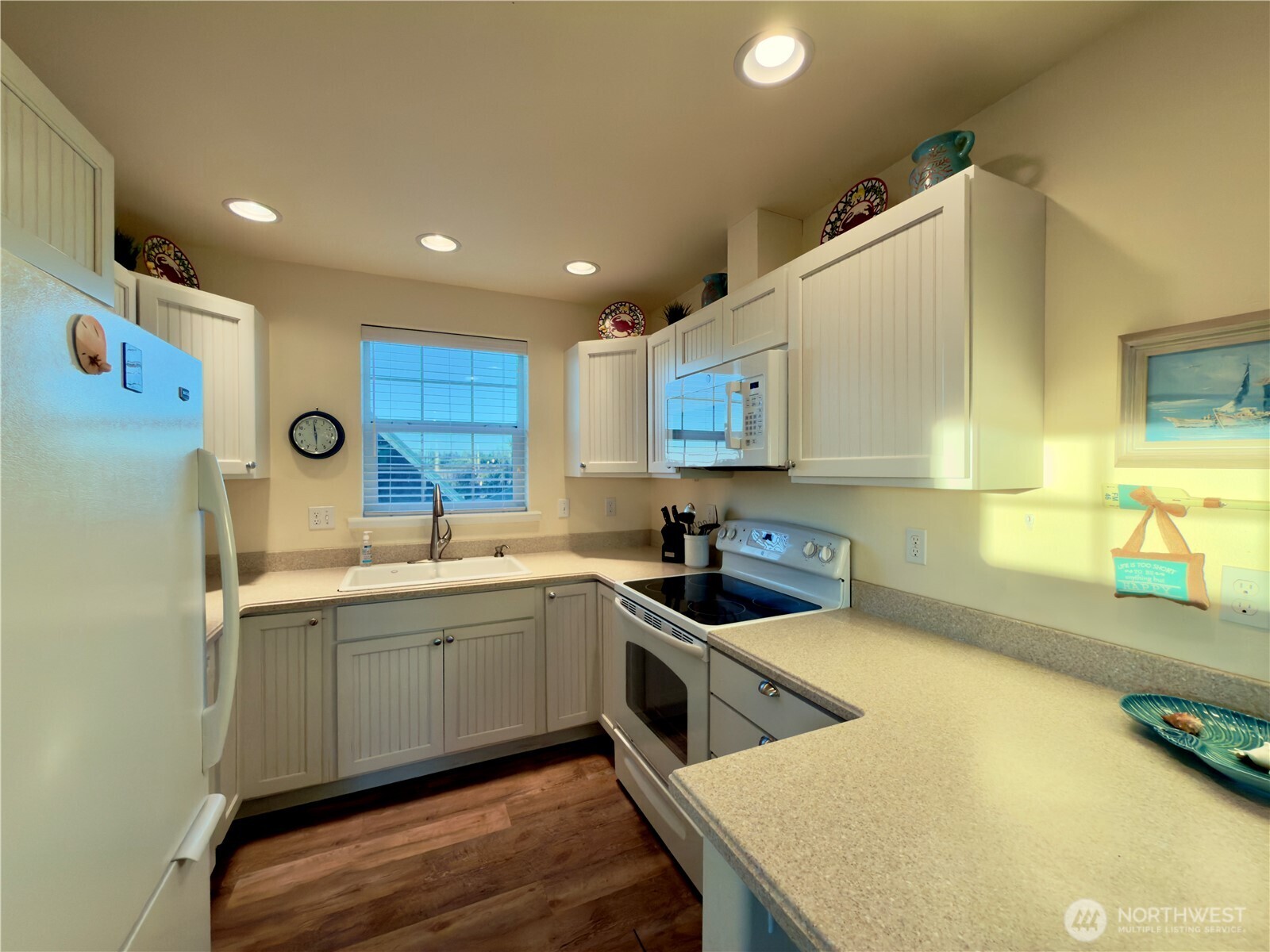 1046 Wawona Avenue SE Ocean Shores WA 98569