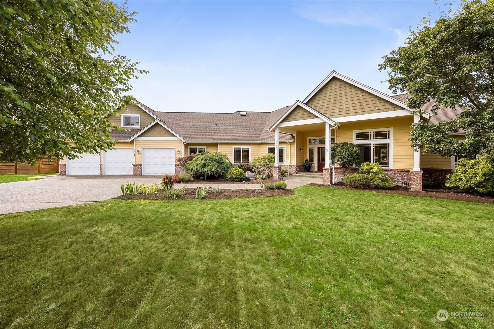 1062 Paha View Drive Fox Island WA 98333