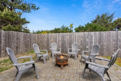 1503 Dune Crest Loop Westport WA 98595