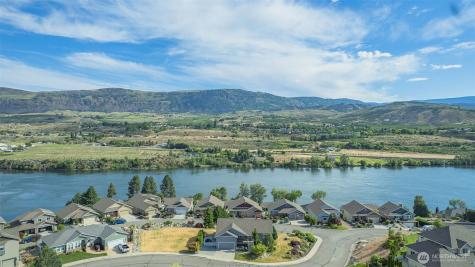 2840 Akamai Way East Wenatchee WA 98801