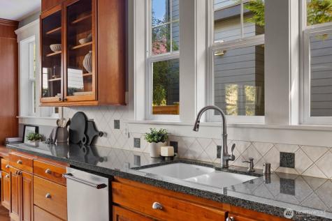 1828 4th Street Kirkland WA 98033