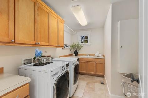 1828 4th Street Kirkland WA 98033