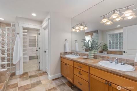 1828 4th Street Kirkland WA 98033