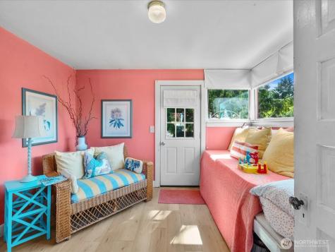 176 N N Maple Street Camano Island WA 98282