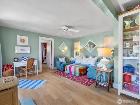 176 N N Maple Street Camano Island WA 98282