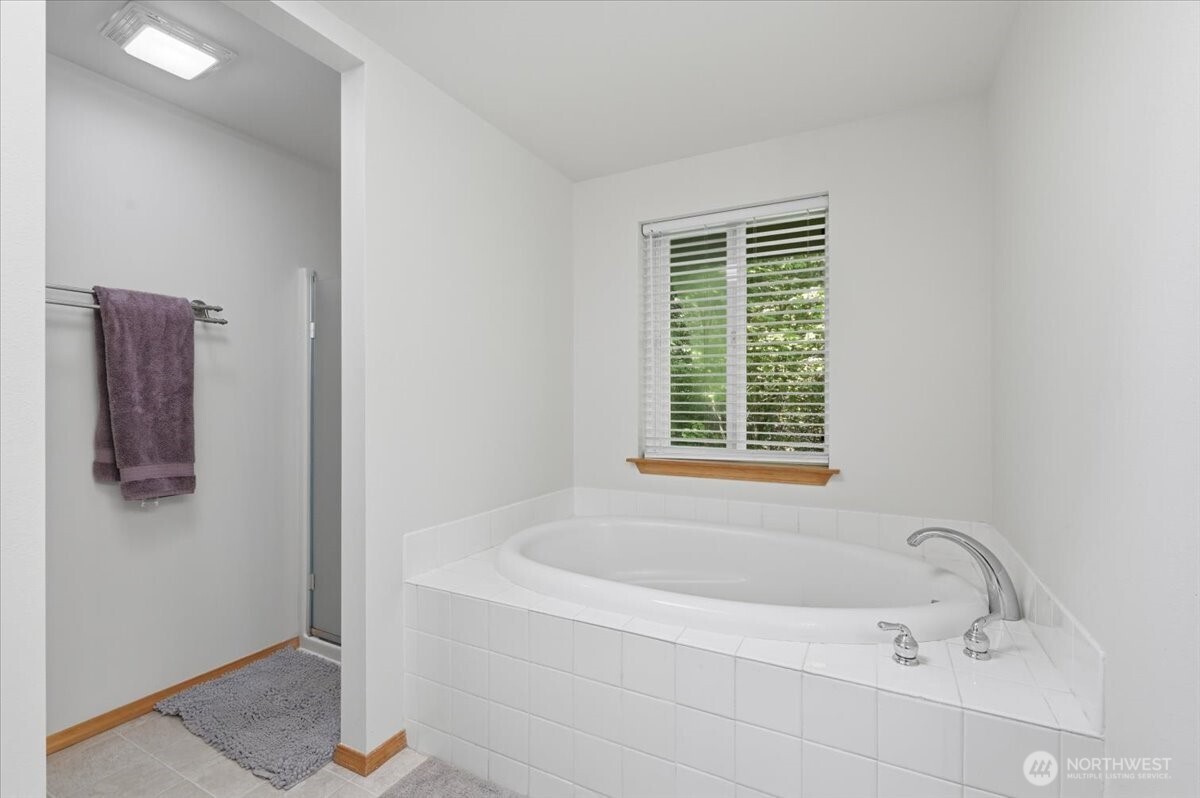 6534 NE 198th Street Kenmore WA 98028