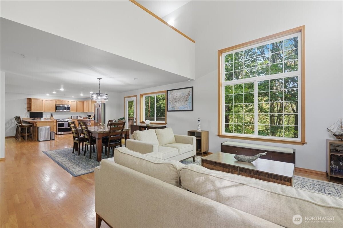 6534 NE 198th Street Kenmore WA 98028