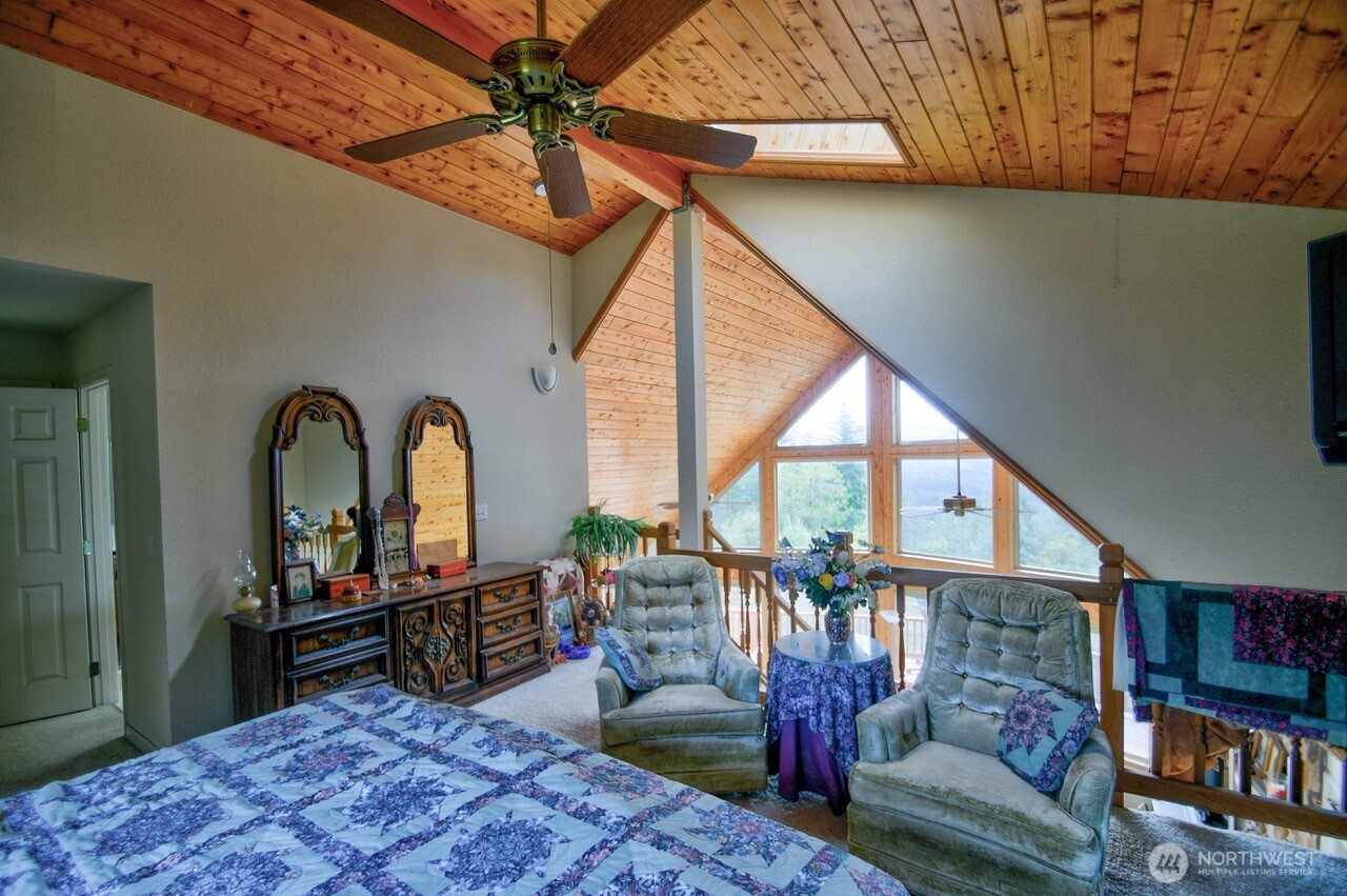 378 Burnt Ridge Road Onalaska WA 98570