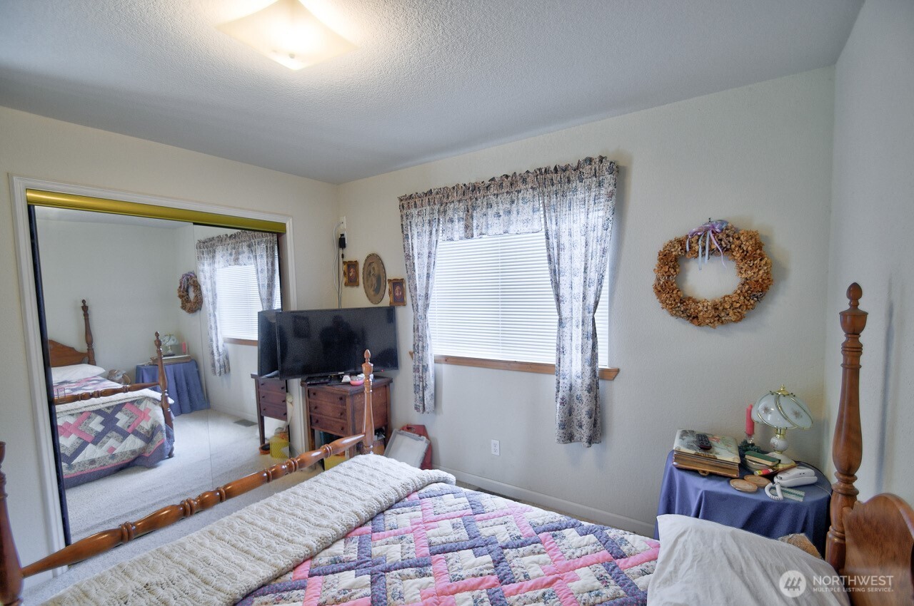 378 Burnt Ridge Road Onalaska WA 98570