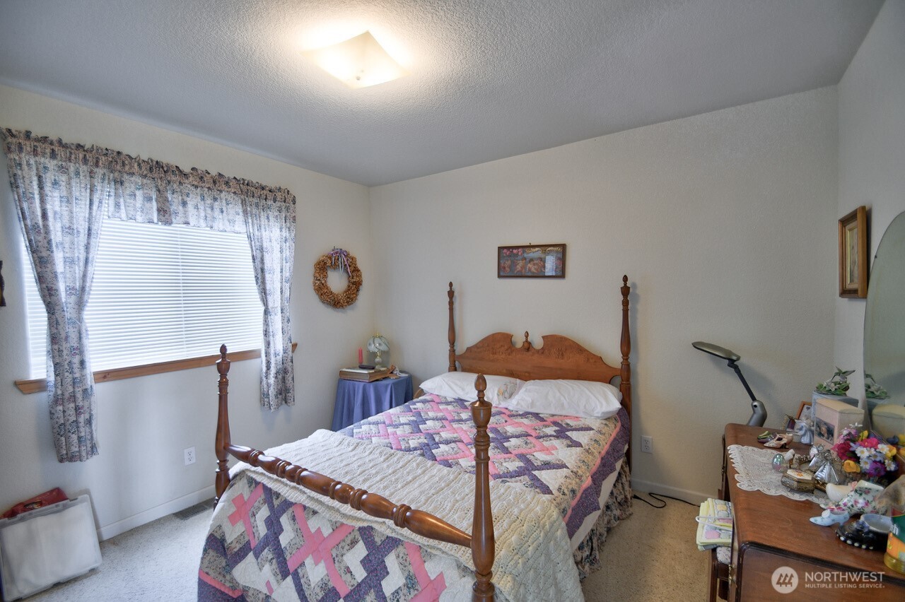 378 Burnt Ridge Road Onalaska WA 98570