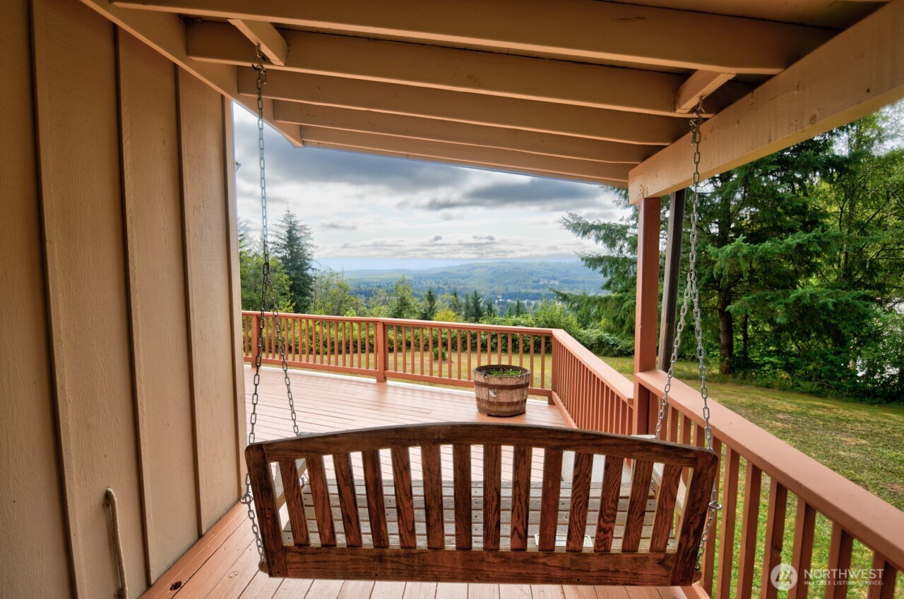 378 Burnt Ridge Road Onalaska WA 98570
