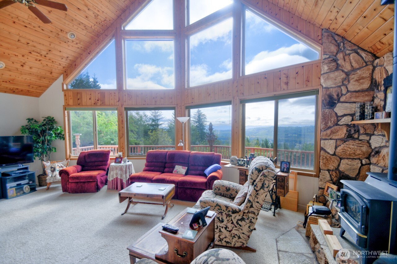 378 Burnt Ridge Road Onalaska WA 98570