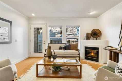 206 24th Avenue E Seattle WA 98112
