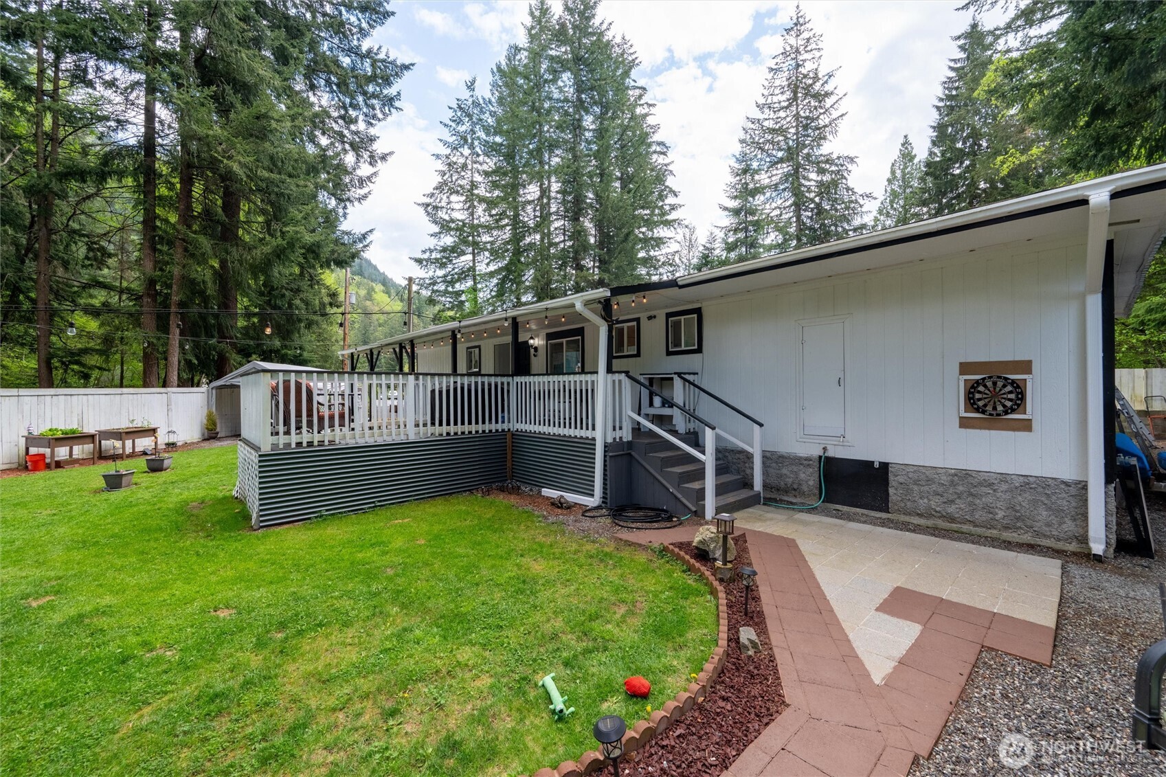 6360 Overland Trail Maple Falls WA 98266