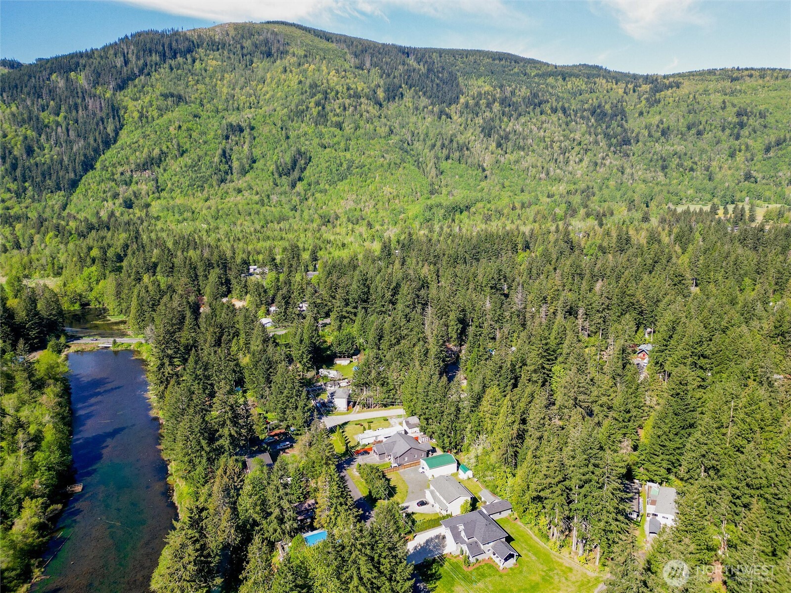 6360 Overland Trail Maple Falls WA 98266