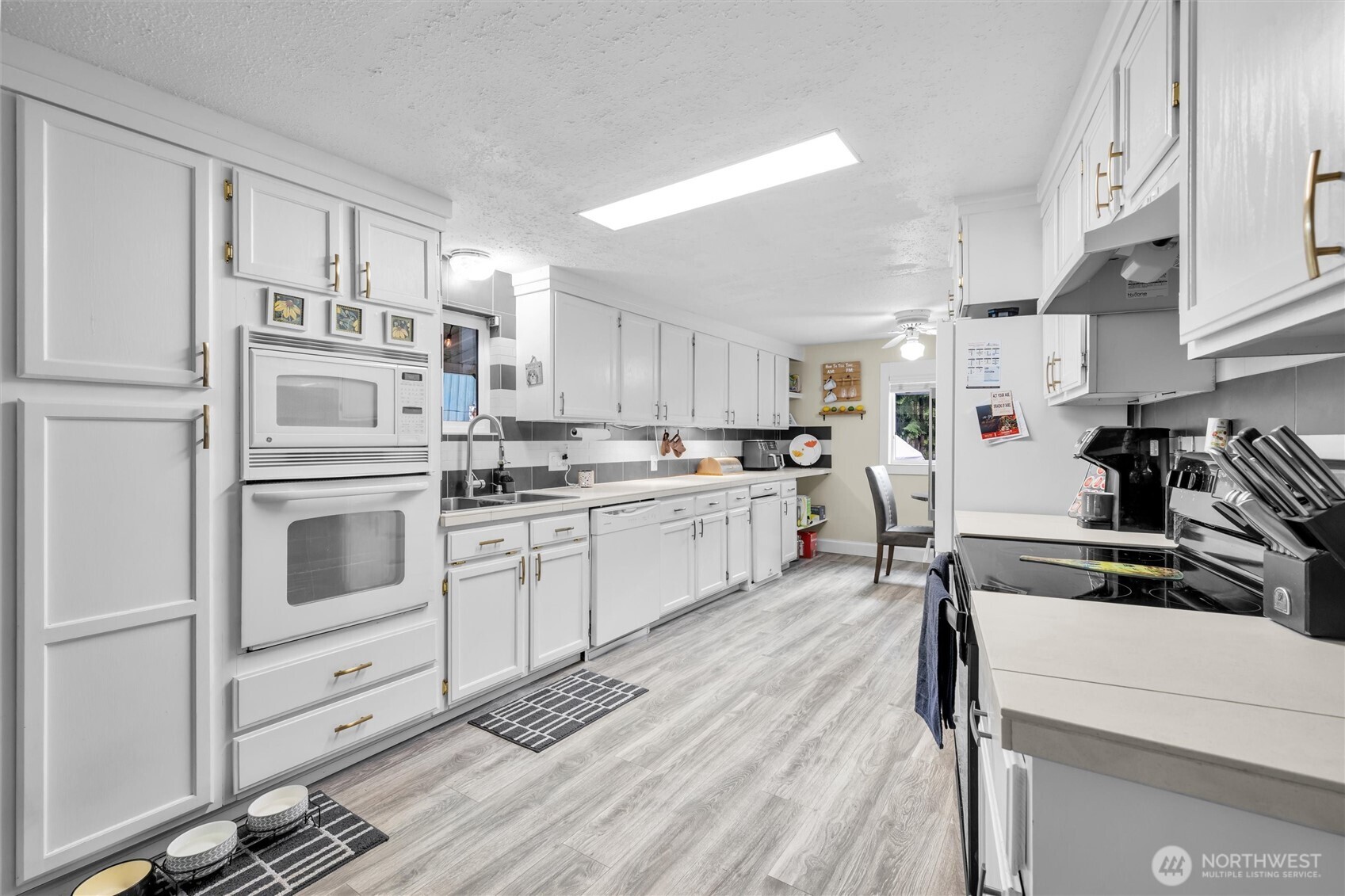 6360 Overland Trail Maple Falls WA 98266