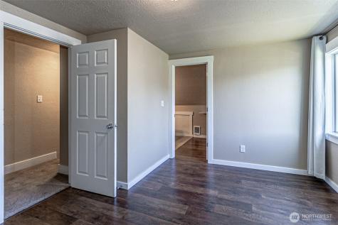 913 E Mckinley Road Tacoma WA 98404
