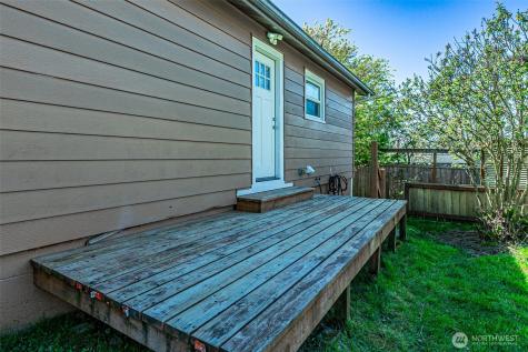 913 E Mckinley Road Tacoma WA 98404