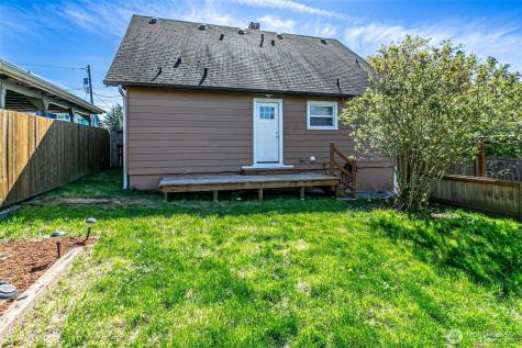 913 E Mckinley Road Tacoma WA 98404