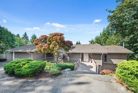 4825 88th Avenue SE Mercer Island WA 98040