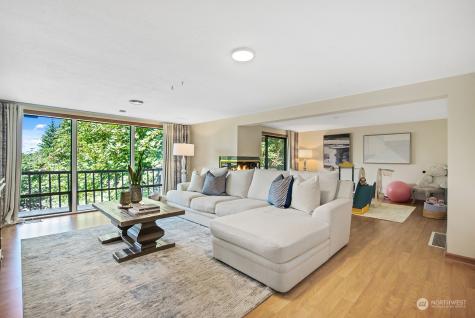 4825 88th Avenue SE Mercer Island WA 98040