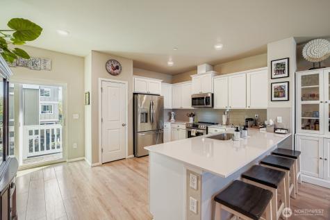 32668 Steamboat Lane Black Diamond WA 98010