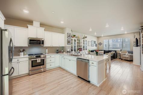 32668 Steamboat Lane Black Diamond WA 98010