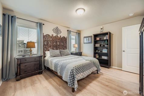 32668 Steamboat Lane Black Diamond WA 98010