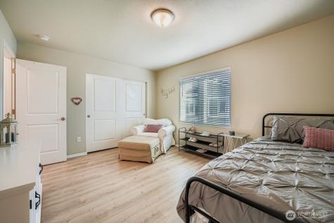 32668 Steamboat Lane Black Diamond WA 98010
